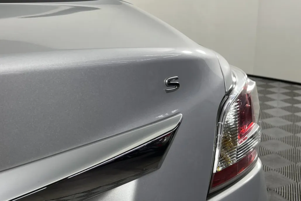 2015 Nissan Altima 2.5 photo 1