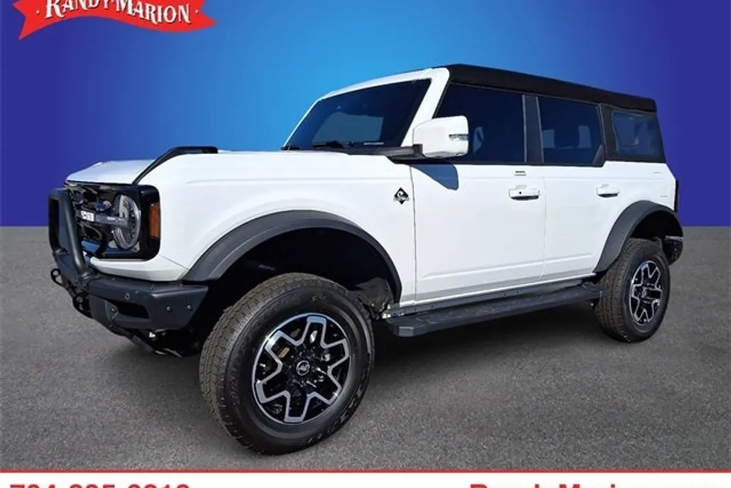 2023 Ford Bronco Outer Banks photo 1