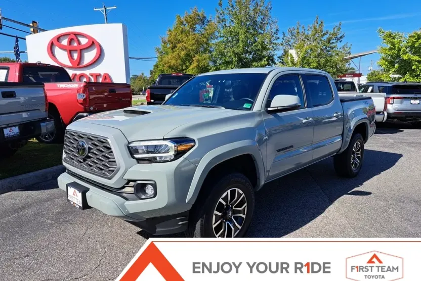 2022 Toyota Tacoma TRD Sport photo 1