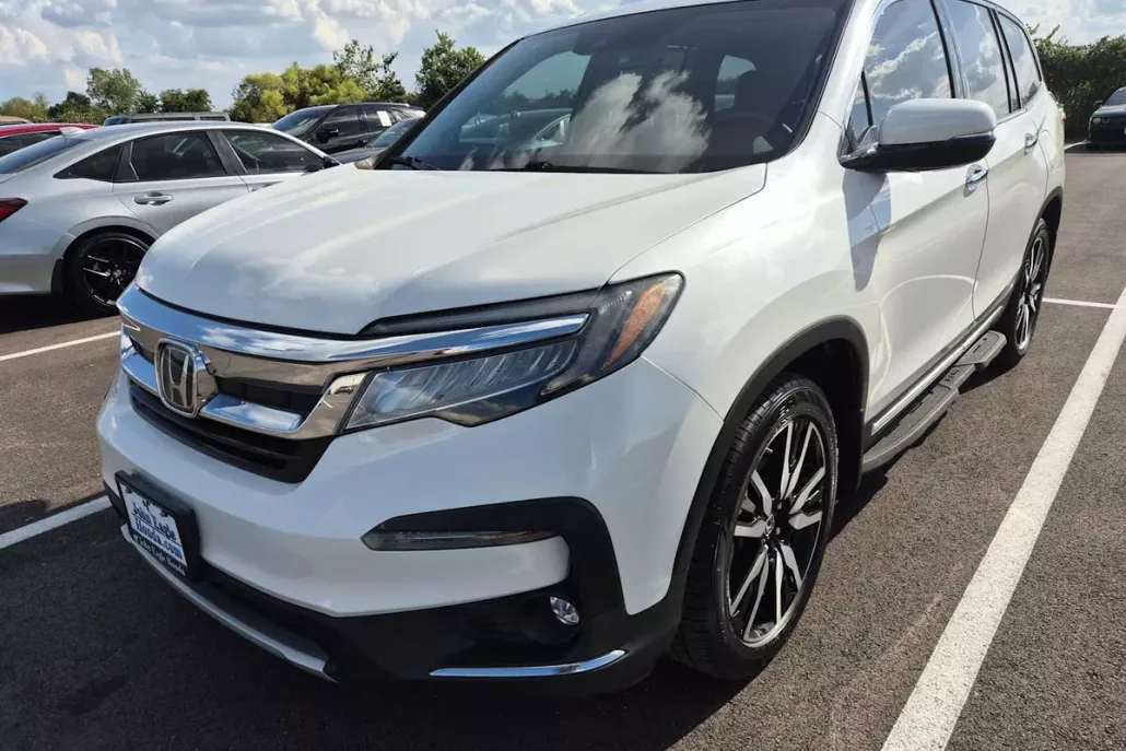 2020 Honda Pilot Touring photo 1
