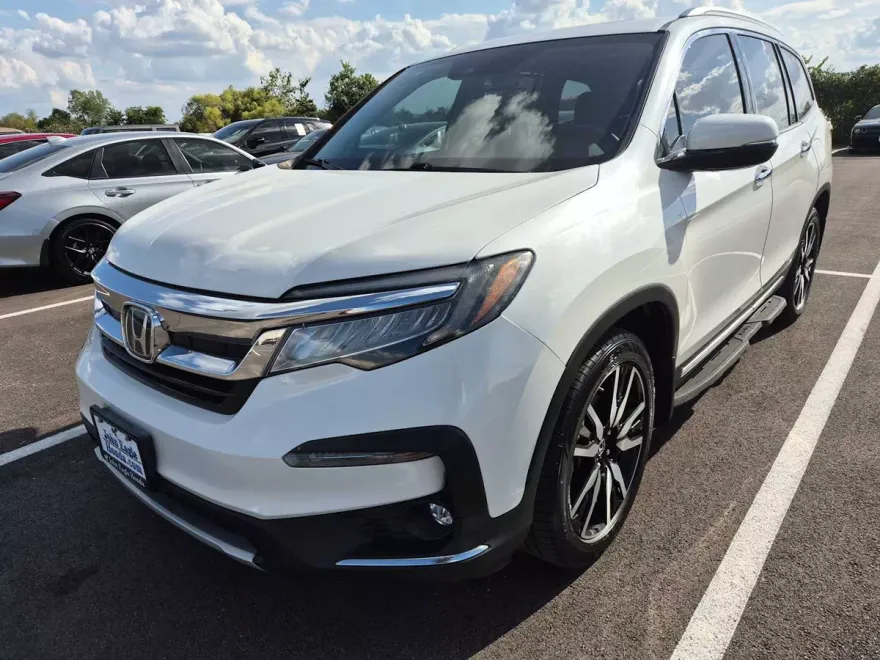 2020 Honda Pilot Touring photo 1