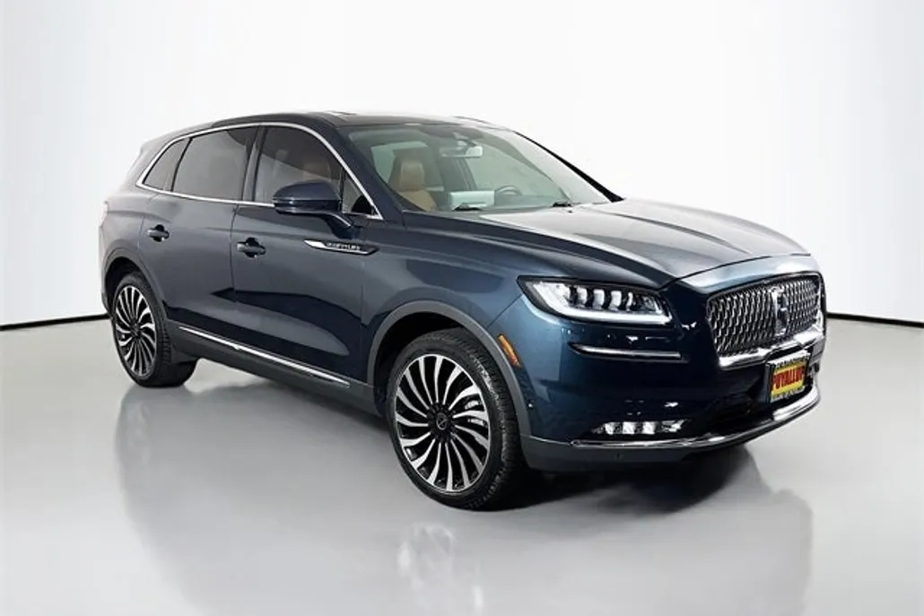 2022 Lincoln Nautilus Black Label photo 1