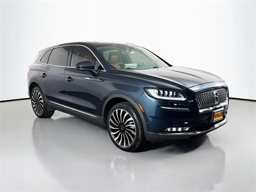 2022 Lincoln Nautilus Black Label photo 1