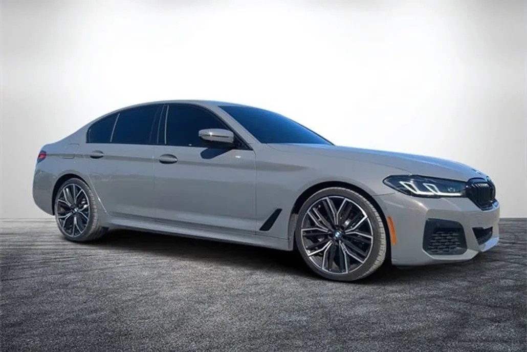 2022 Bmw 530i photo 1