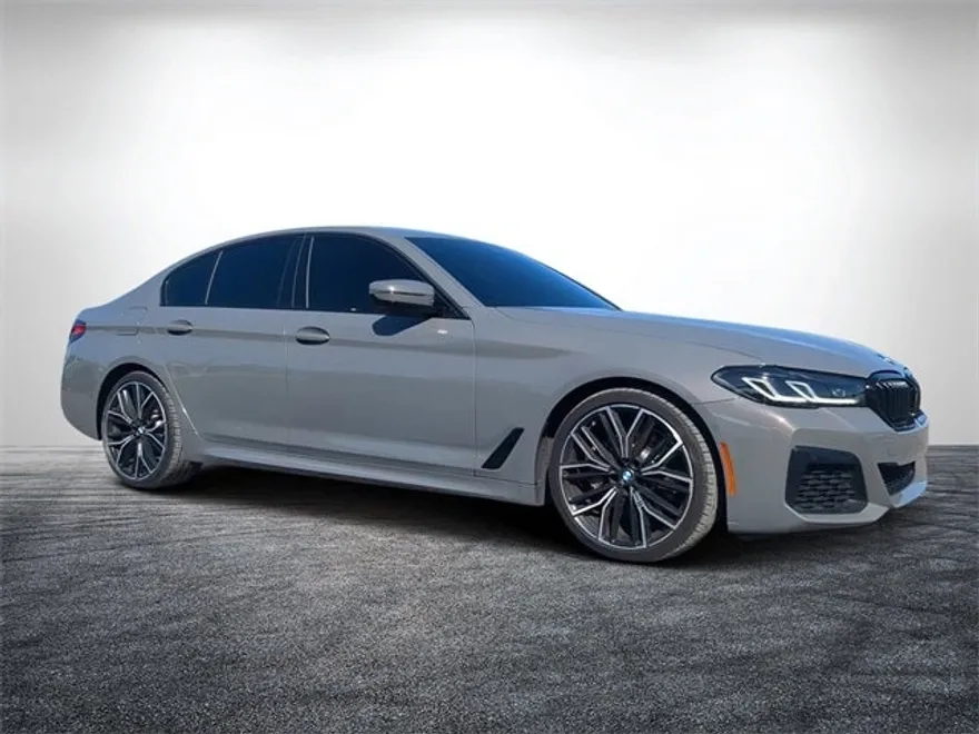 2022 Bmw 530i photo 1