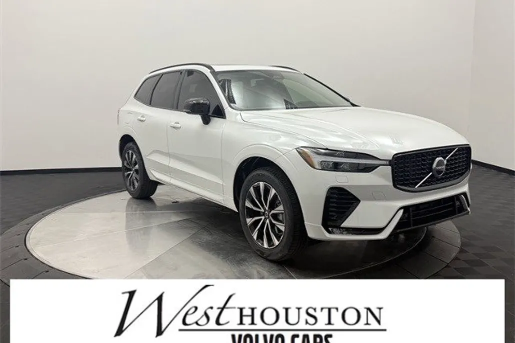 2025 Volvo XC60 B5 Core photo 1