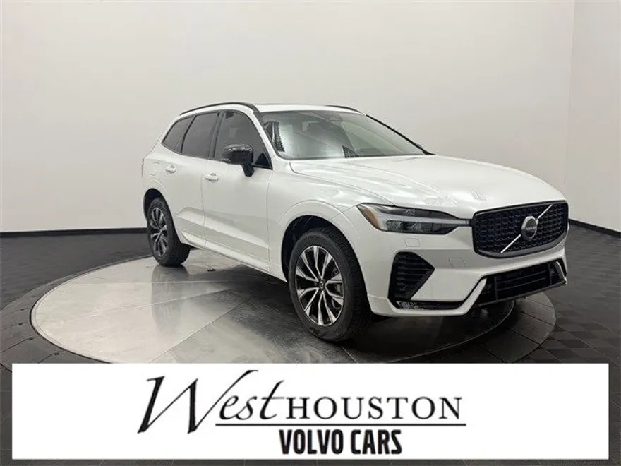 2025 Volvo XC60 B5 Core photo 1