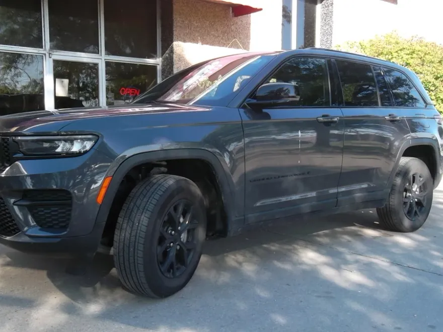 2024 Jeep Grand Cherokee Altitude X photo 1