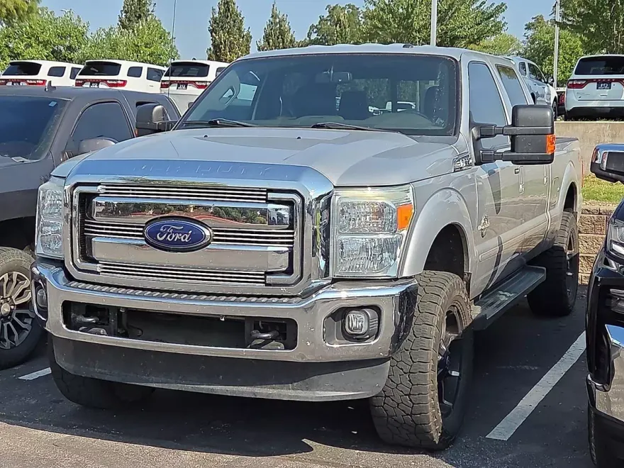 2016 Ford F-350 Lariat photo 1