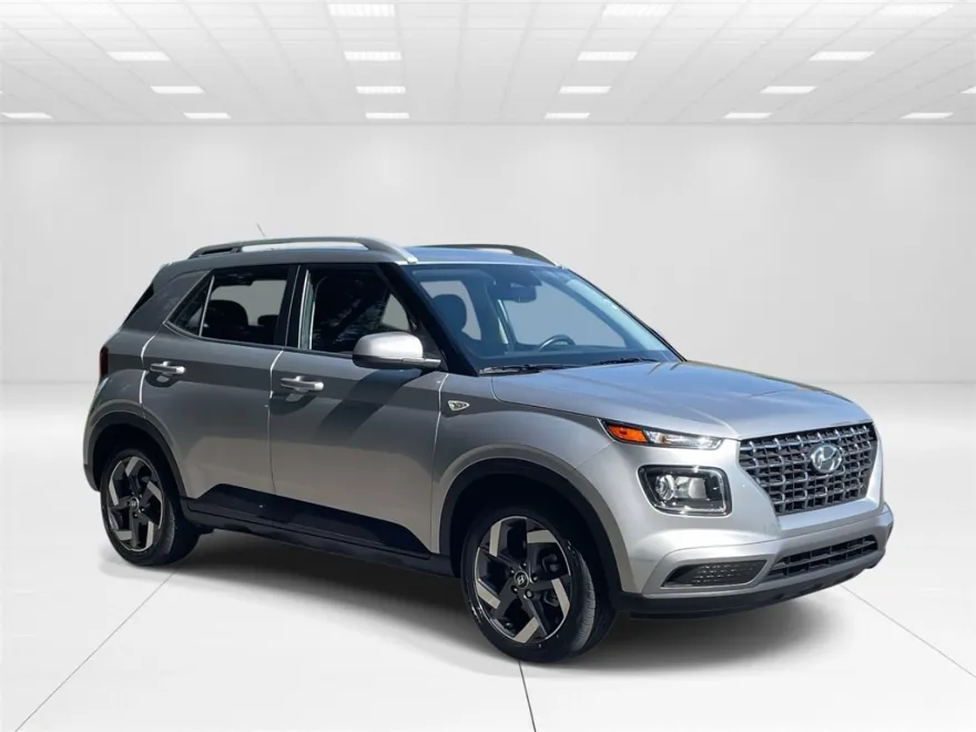 2023 Hyundai Venue SEL Limited photo 1