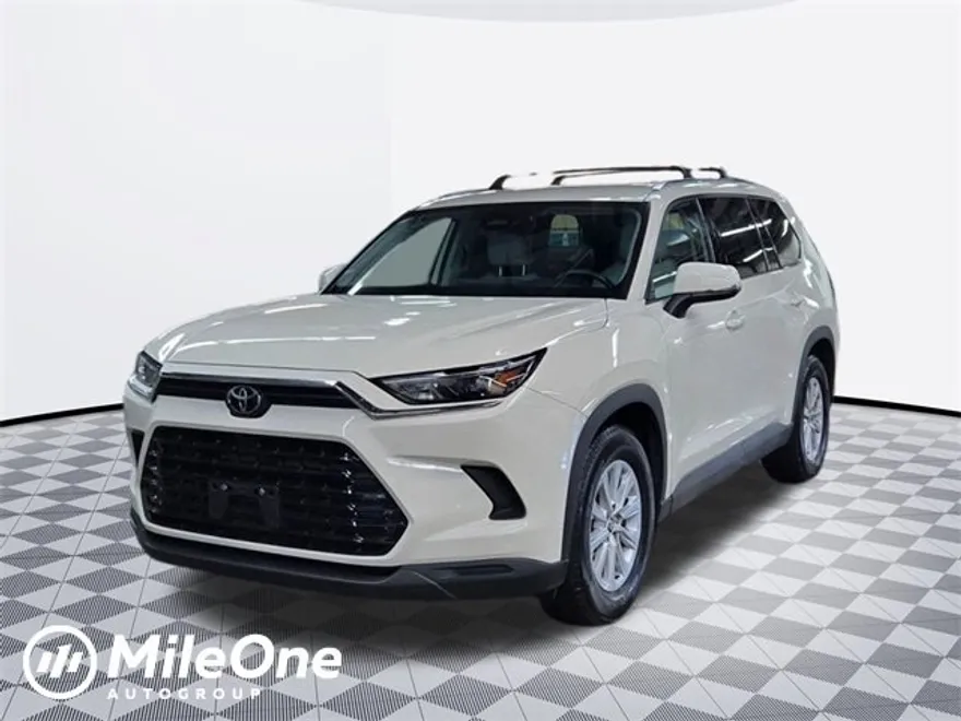 2024 Toyota Grand Highlander XLE photo 1