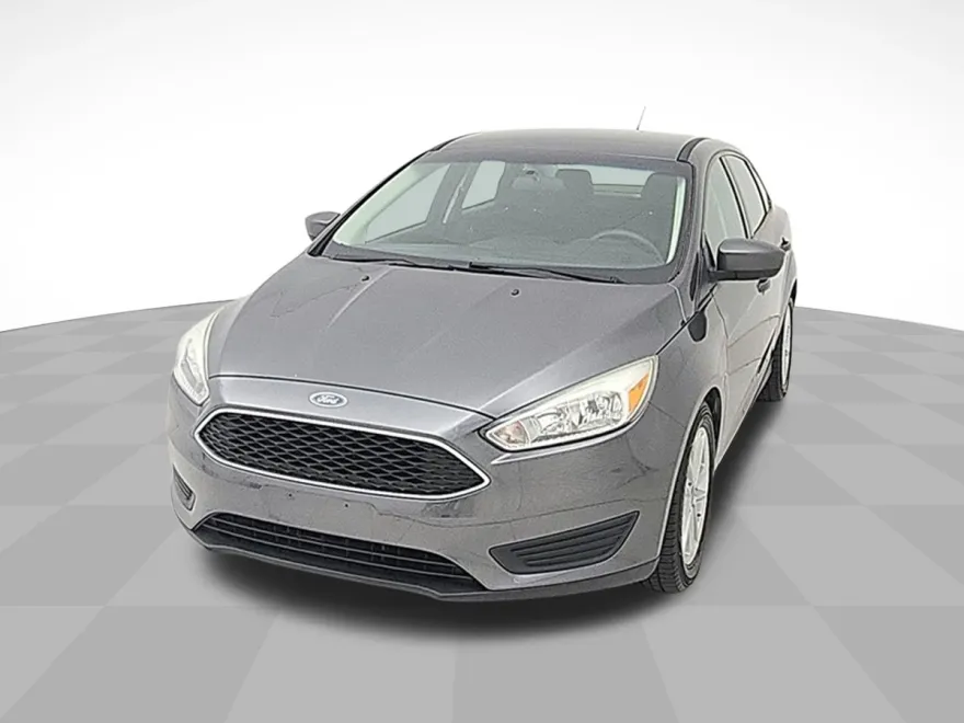 2018 Ford Focus SE photo 1