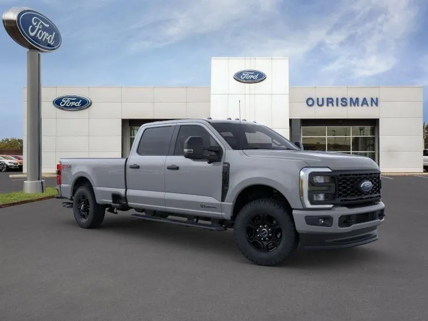 2025 Ford F-350 XL photo 1