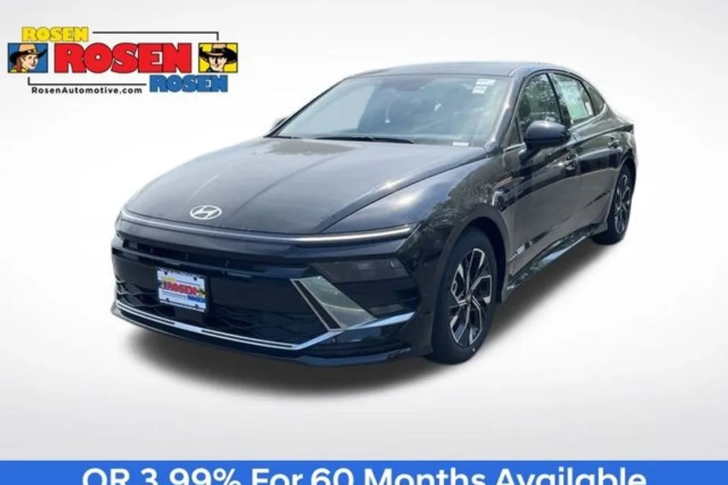 2025 Hyundai Sonata SEL photo 1