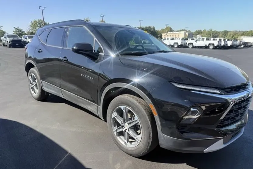 2023 Chevrolet Blazer 2LT photo 1
