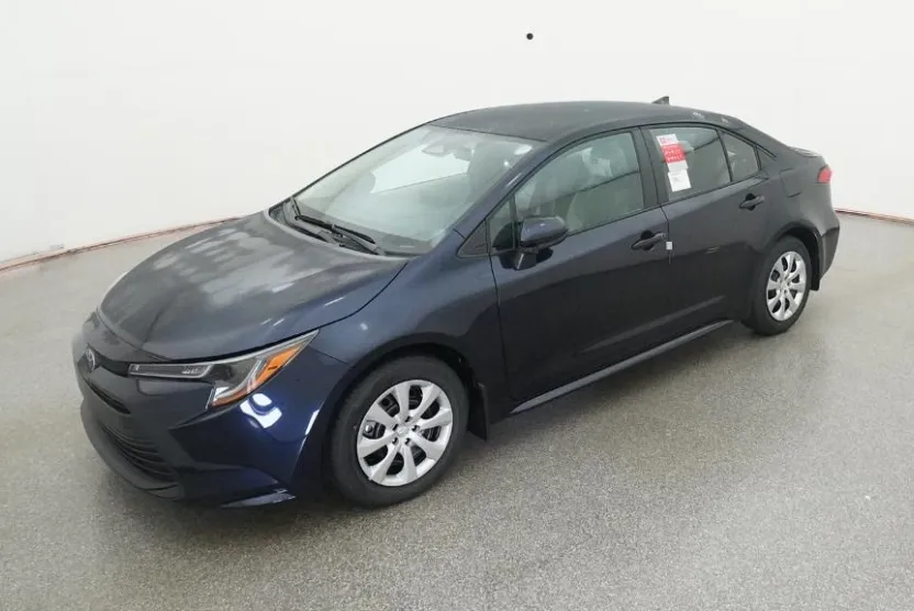 2026 Toyota Corolla LE photo 1