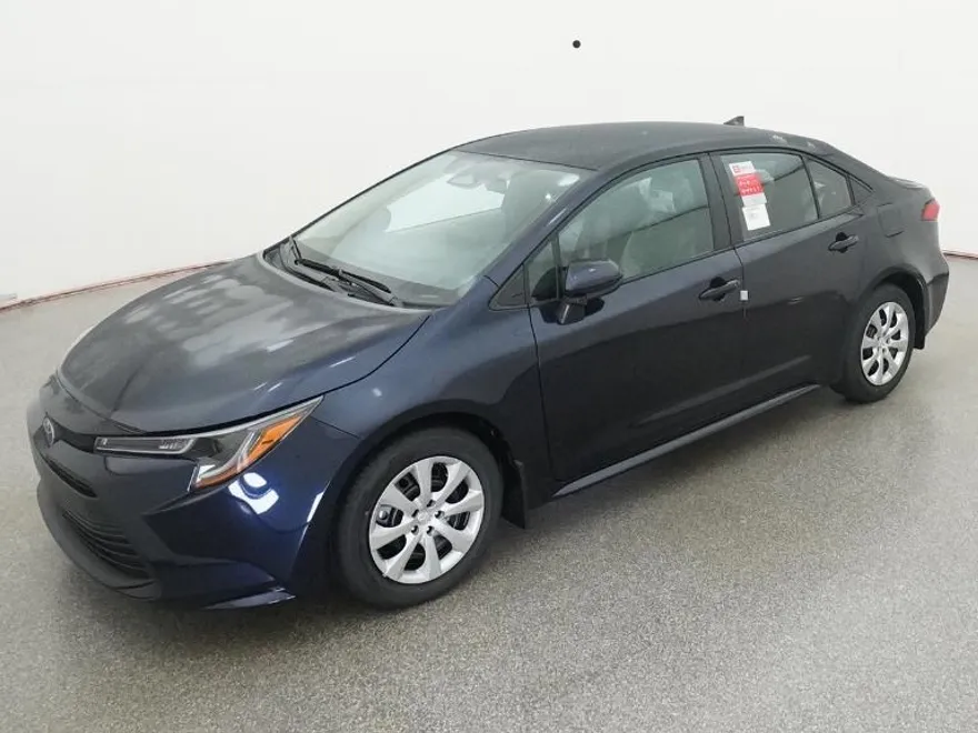 2026 Toyota Corolla LE photo 1