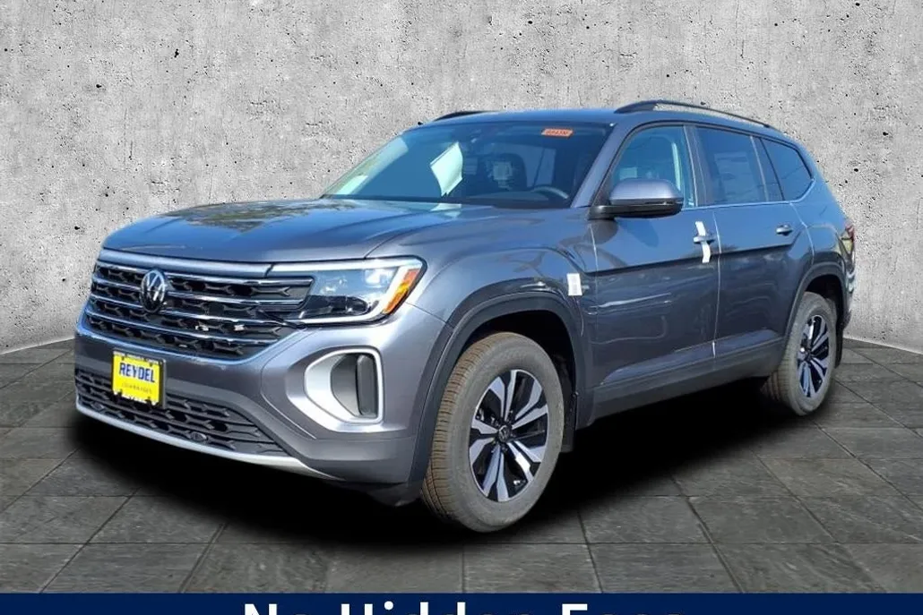 2025 Volkswagen Atlas SE photo 1