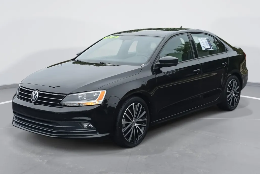 2016 Volkswagen Jetta 1.8T Sport photo 1