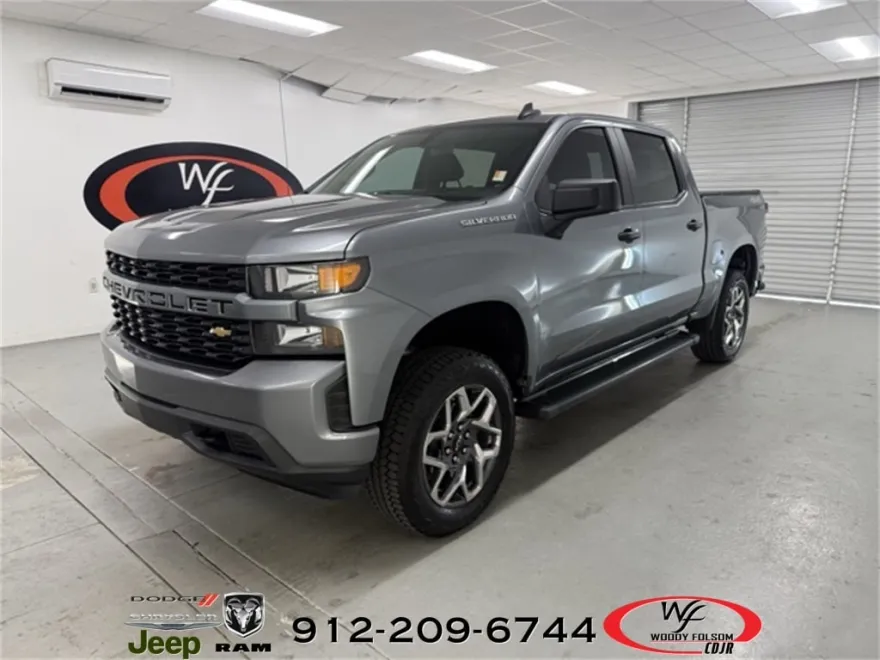 2021 Chevrolet Silverado 1500 Custom photo 1