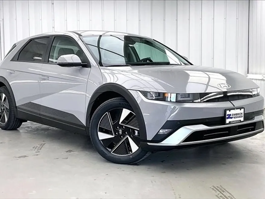 2025 Hyundai Ioniq 5 SE photo 1