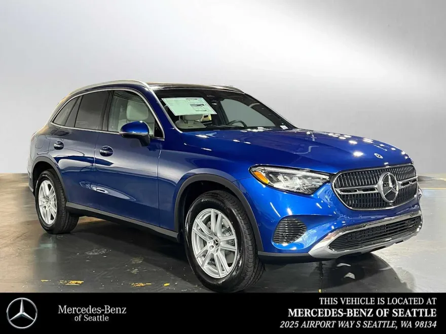 2025 Mercedes Benz GLC 300 4MATIC photo 1