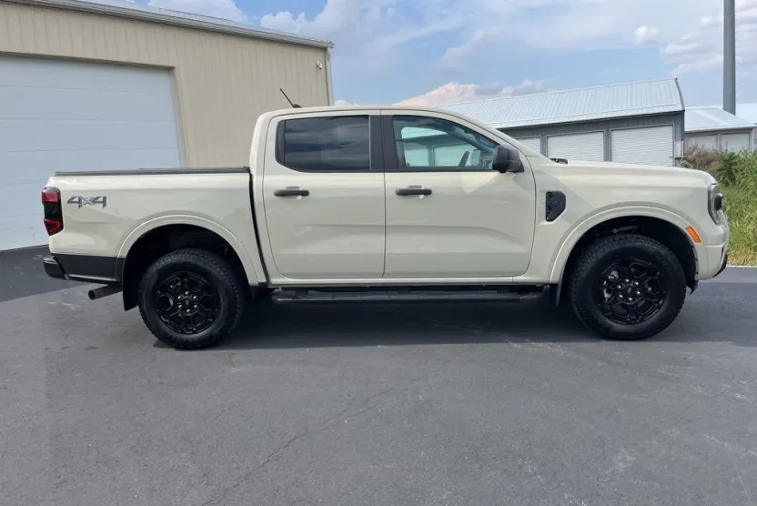 2025 Ford Ranger XLT photo 1
