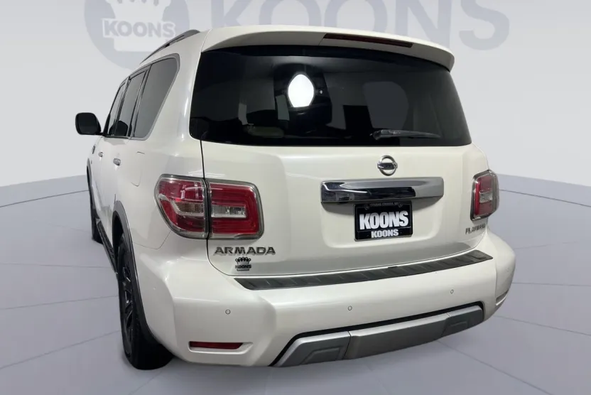 2017 Nissan Armada Platinum photo 1