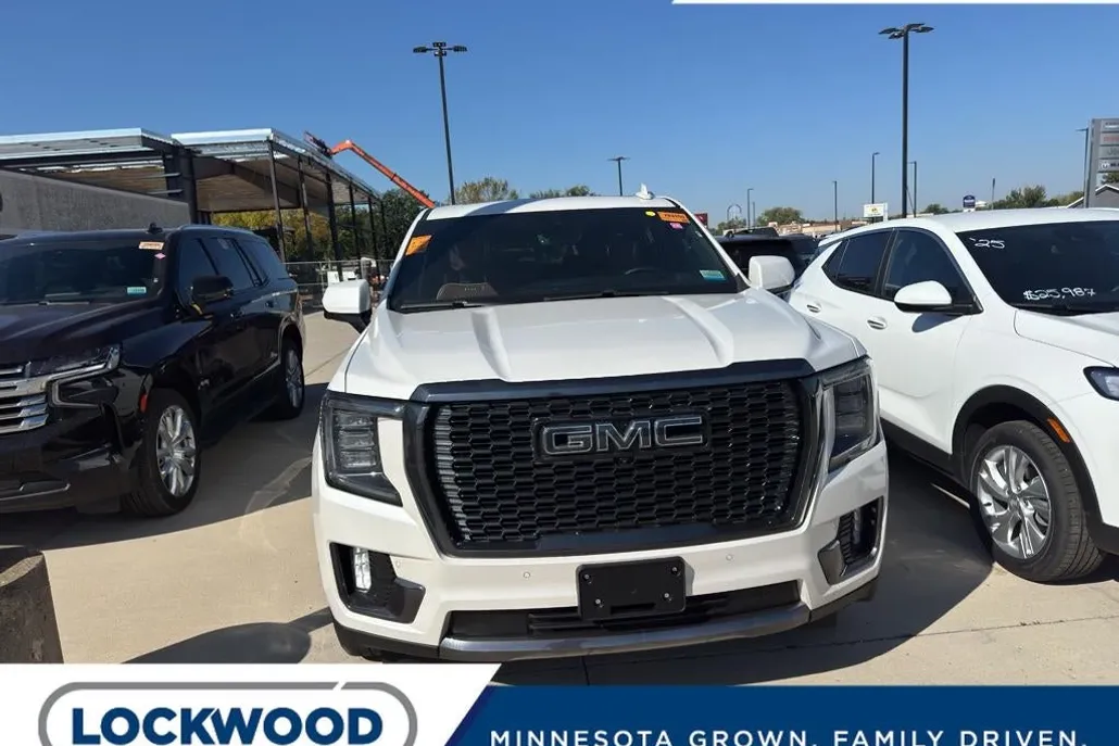 2024 Gmc Yukon XL 1500 Denali Ultimate photo 1
