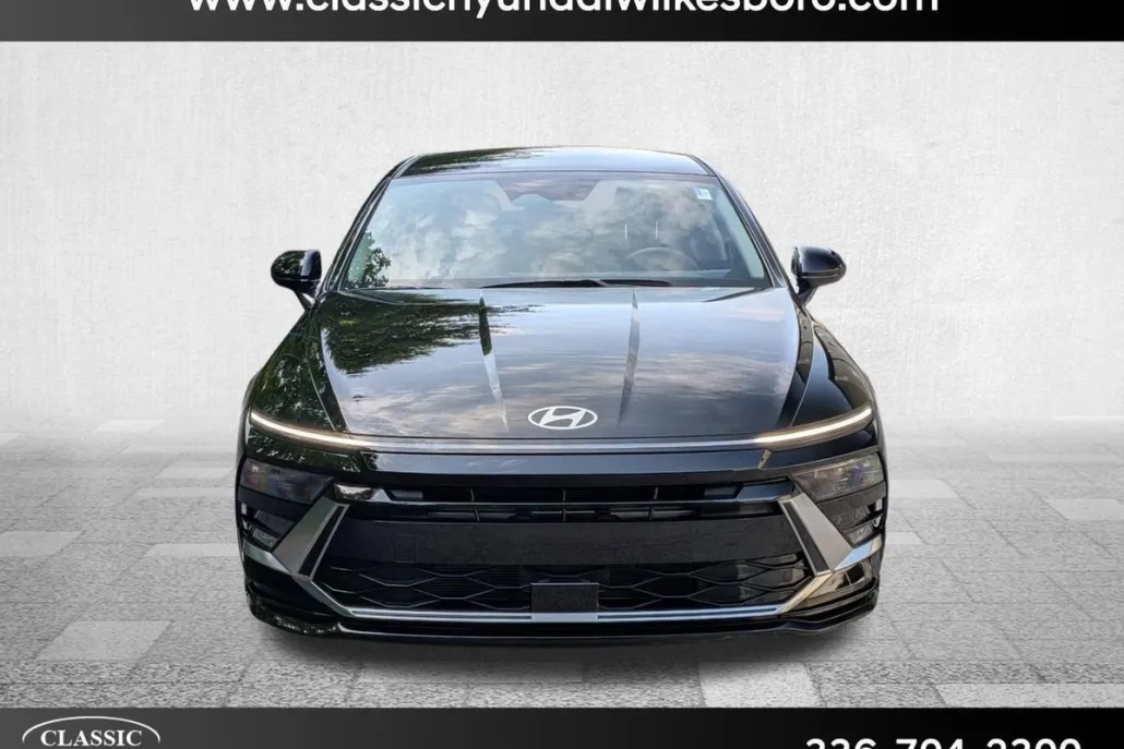2025 Hyundai Sonata SEL photo 1