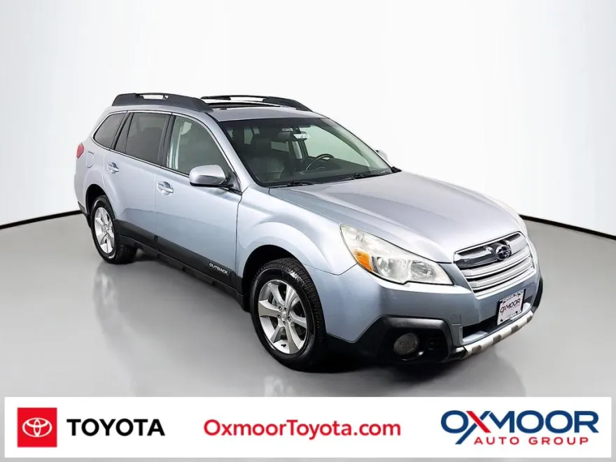 2013 Subaru Outback 2.5i Limited photo 1