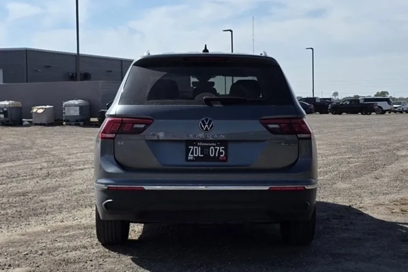 2024 Volkswagen Tiguan SE Wolfsburg Edition photo 1