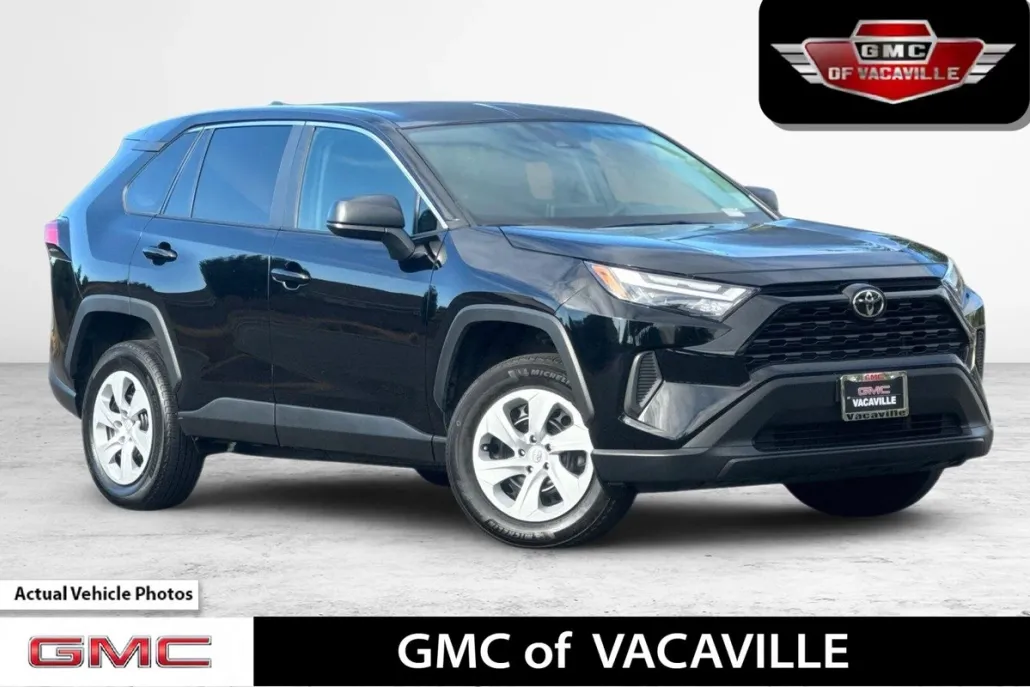 2024 Toyota RAV4 LE photo 1