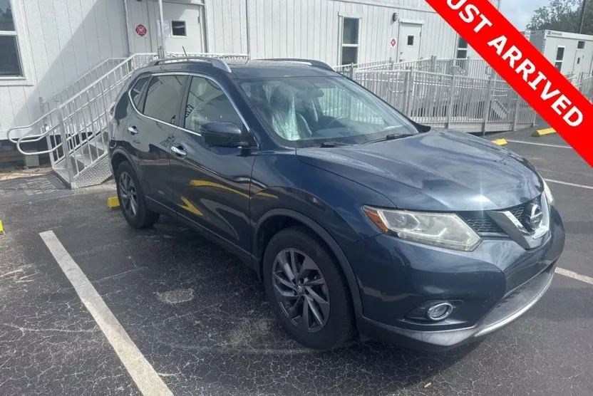2016 Nissan Rogue SL photo 1