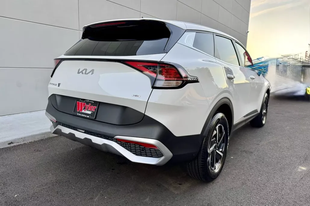 2023 Kia Sportage Hybrid LX photo 1
