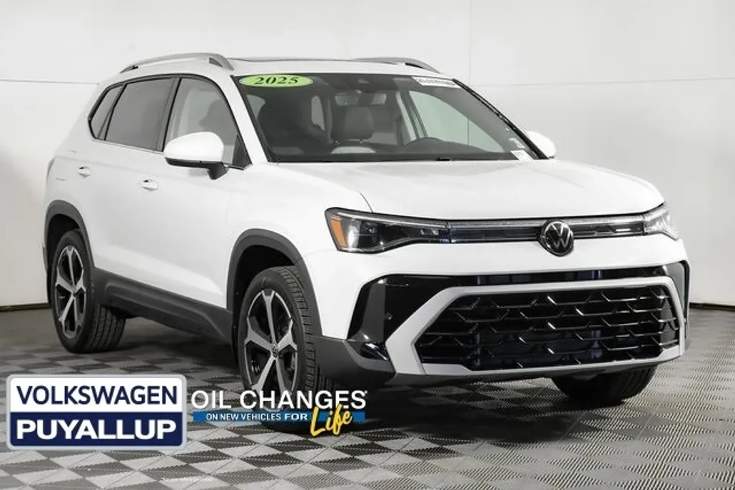 2025 Volkswagen Taos SEL photo 1
