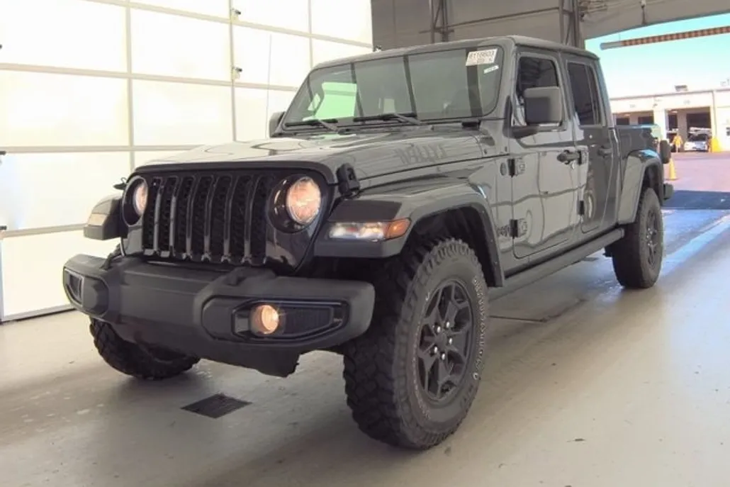 2021 Jeep Gladiator Willys photo 1