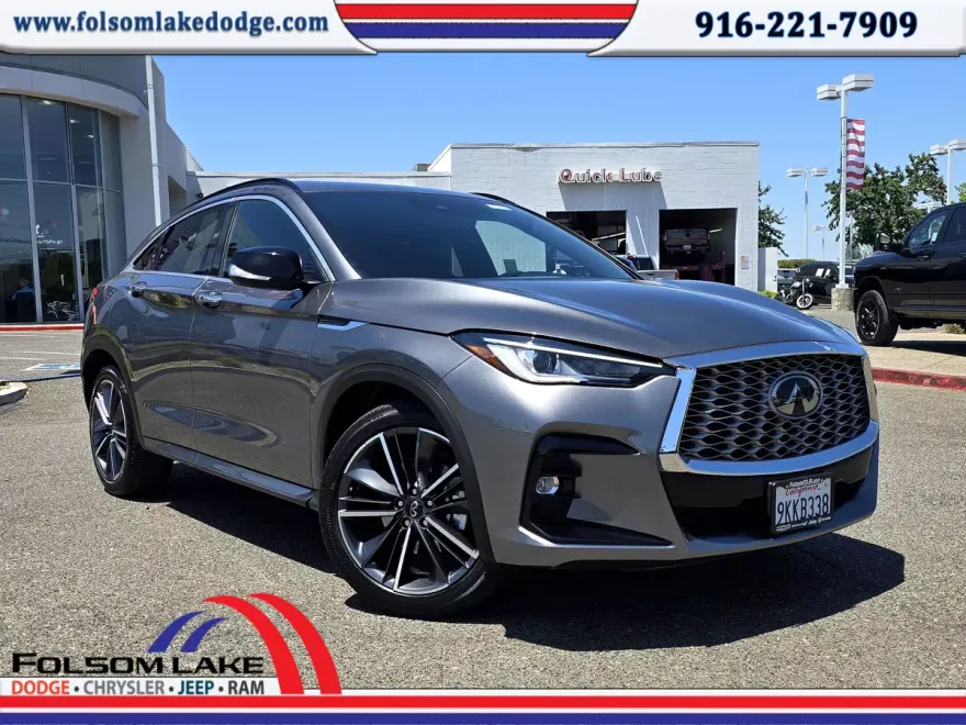 2024 Infiniti QX55 Luxe photo 1