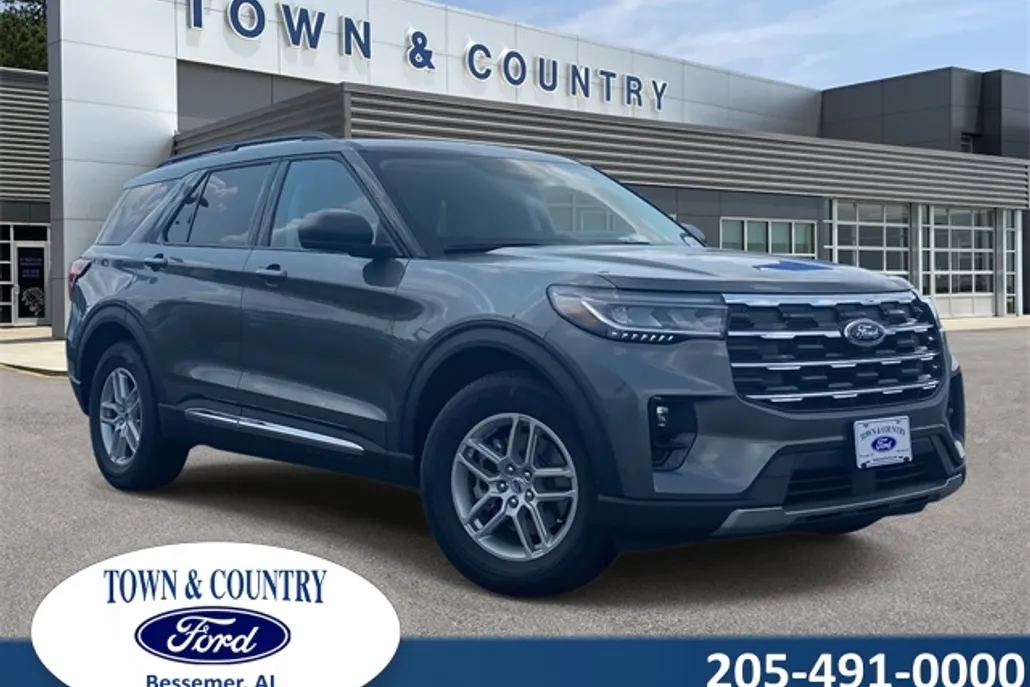2025 Ford Explorer photo 1