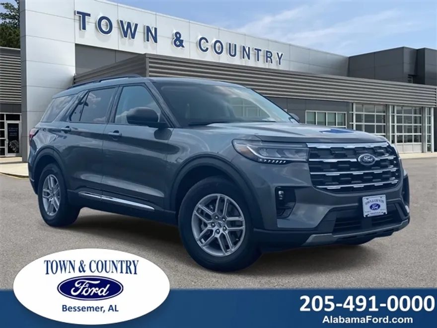 2025 Ford Explorer photo 1