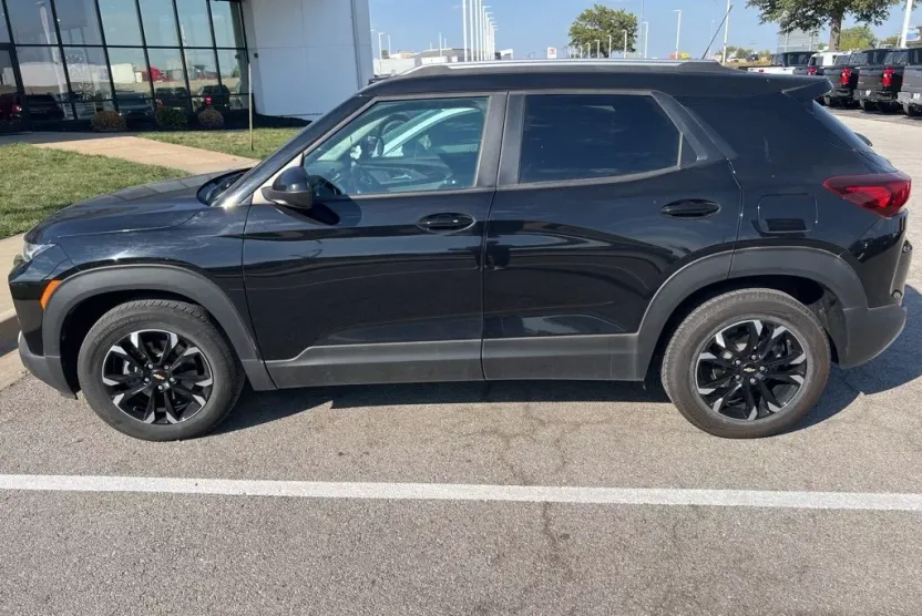 2021 Chevrolet Trailblazer Base photo 1