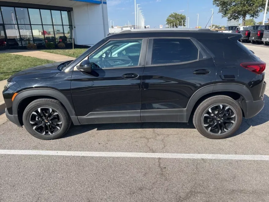 2021 Chevrolet Trailblazer Base photo 1