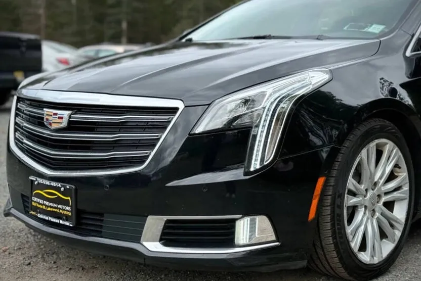 2019 Cadillac XTS Luxury photo 1