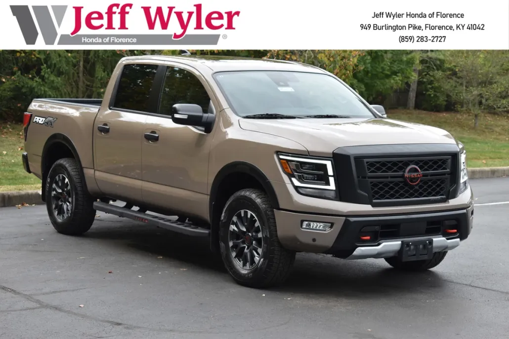 2024 Nissan Titan PRO-4X photo 1