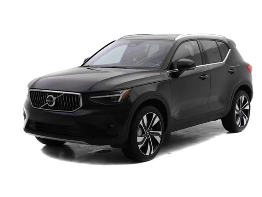 2025 Volvo XC40 photo 1
