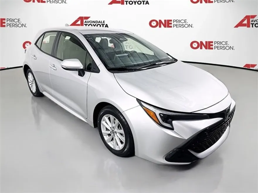 2025 Toyota Corolla SE photo 1