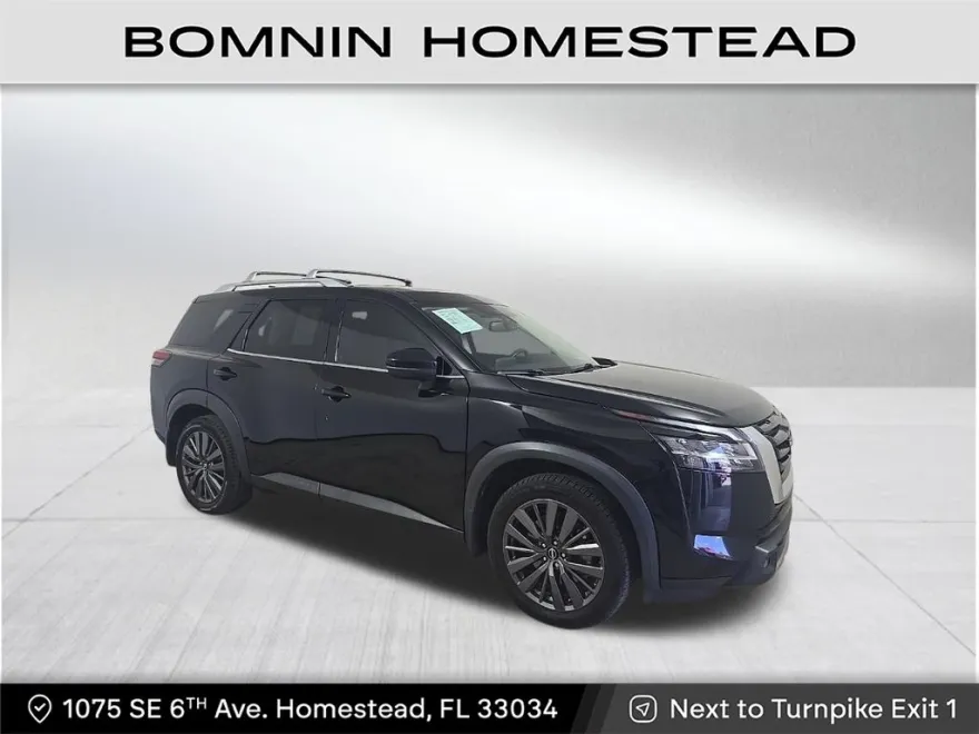 2022 Nissan Pathfinder SL photo 1