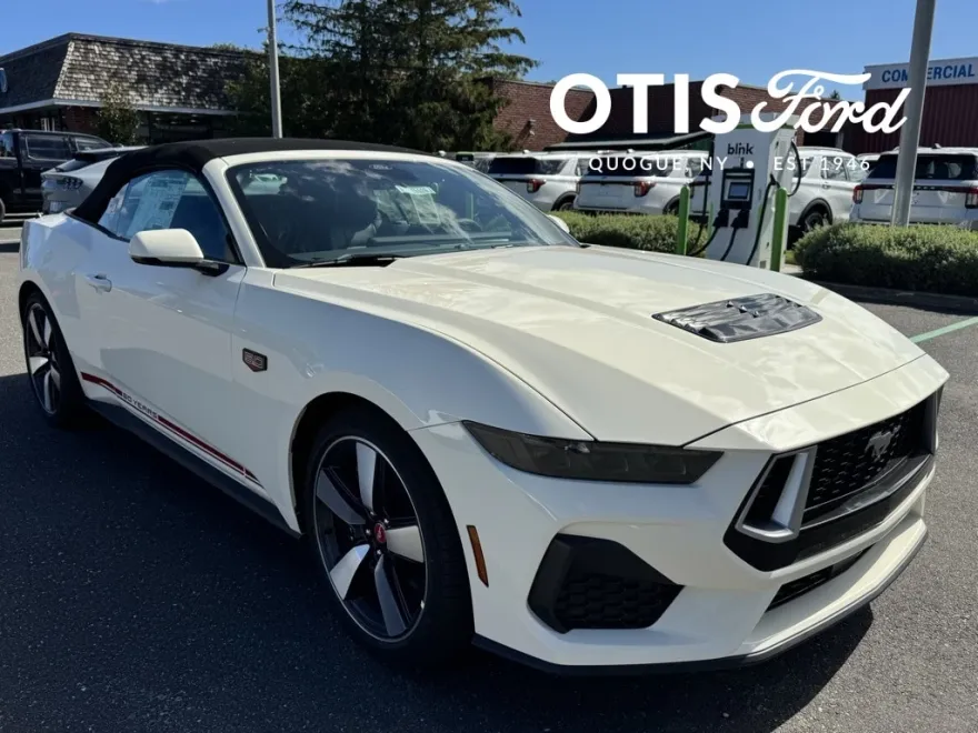 2025 Ford Mustang GT Premium Convertible photo 1