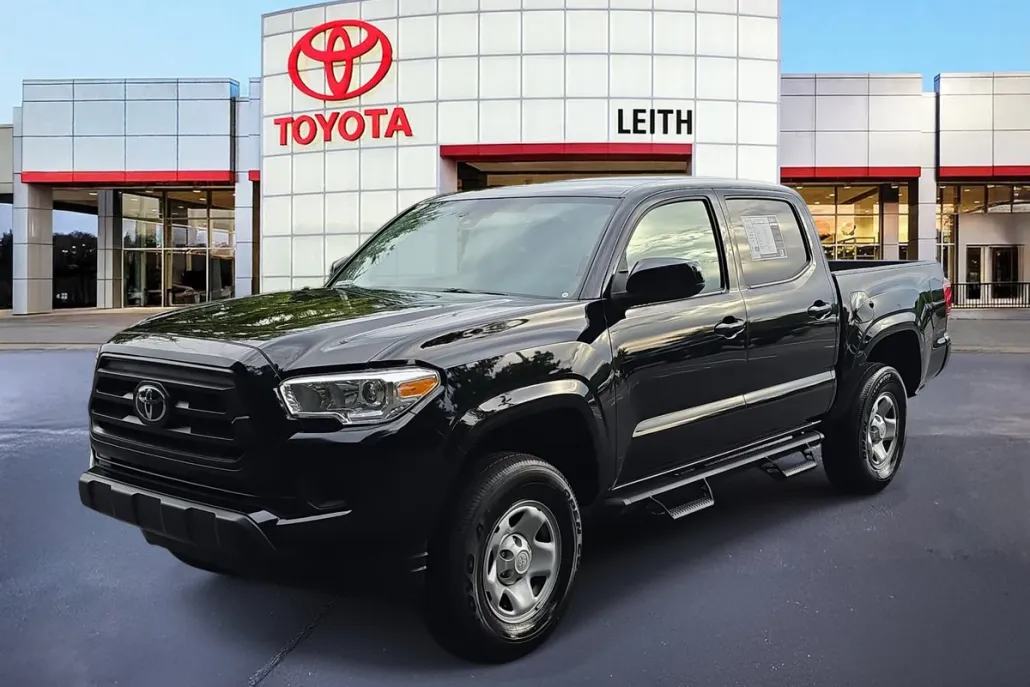 2023 Toyota Tacoma SR V6 photo 1