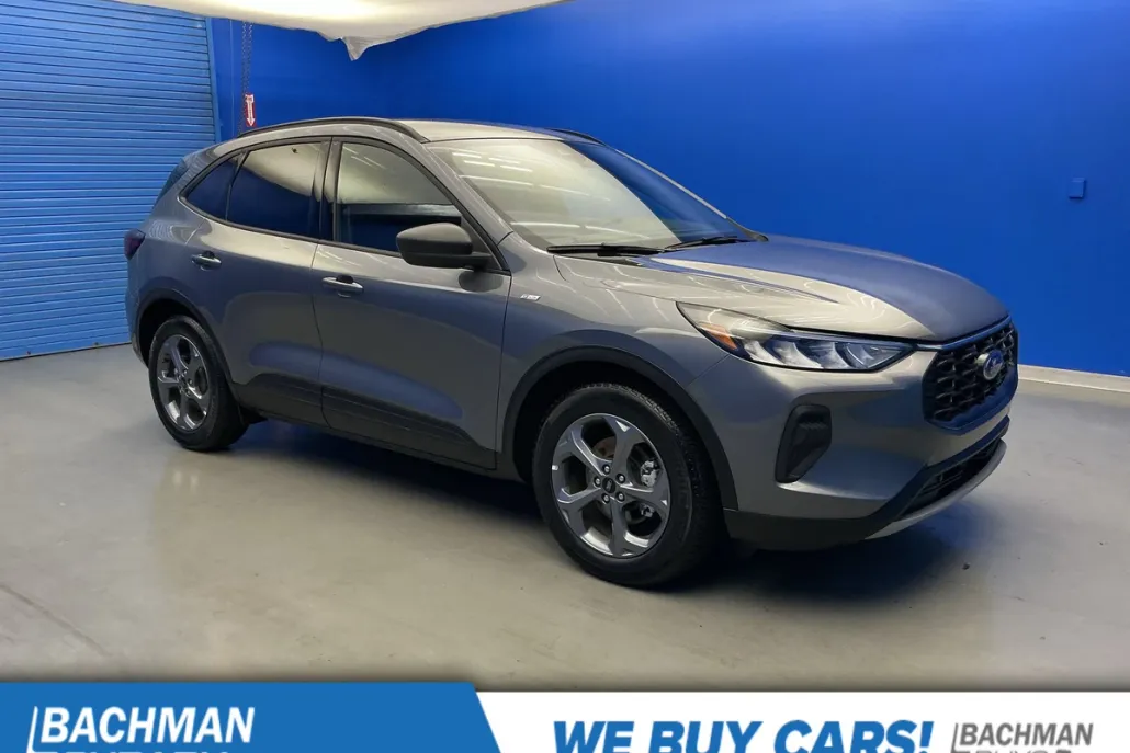 2025 Ford Escape ST-Line photo 1